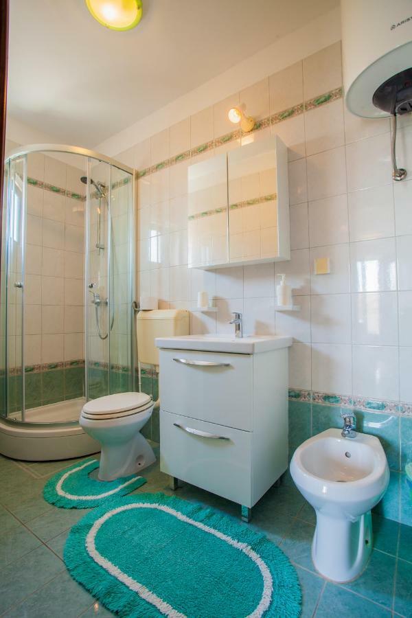 Guesthouse Maver ツレス エクステリア 写真