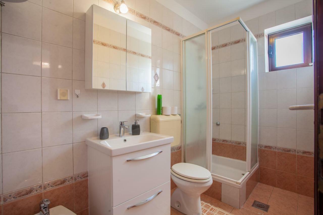 Guesthouse Maver ツレス エクステリア 写真